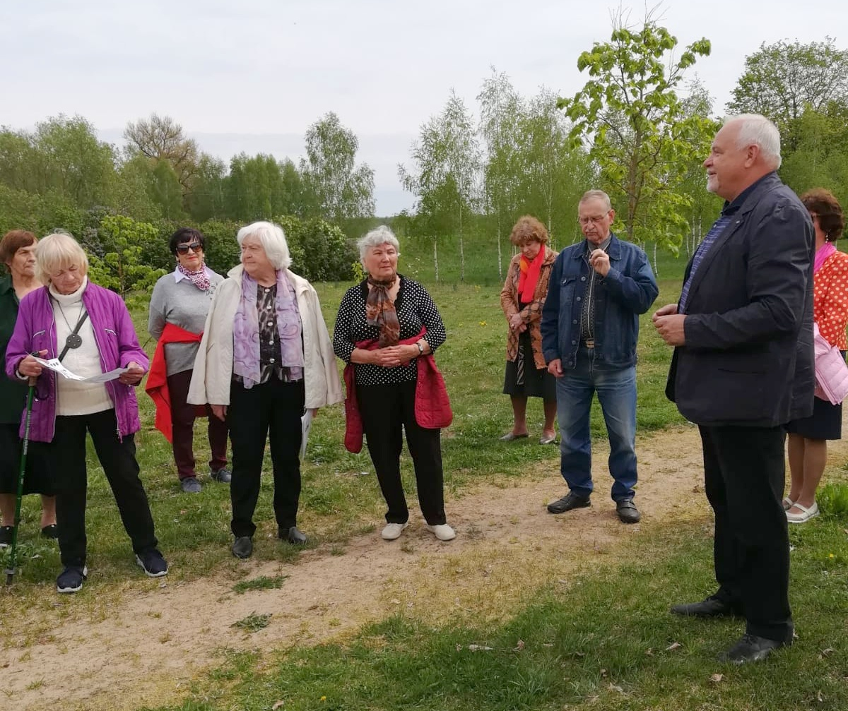 Ābeļu ziedēšanas laikā apmeklējam “Aučus”