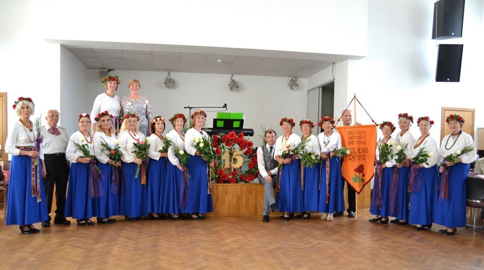 Senioru deju kopa “Rudens roze” uzņem jaunus dalībniekus