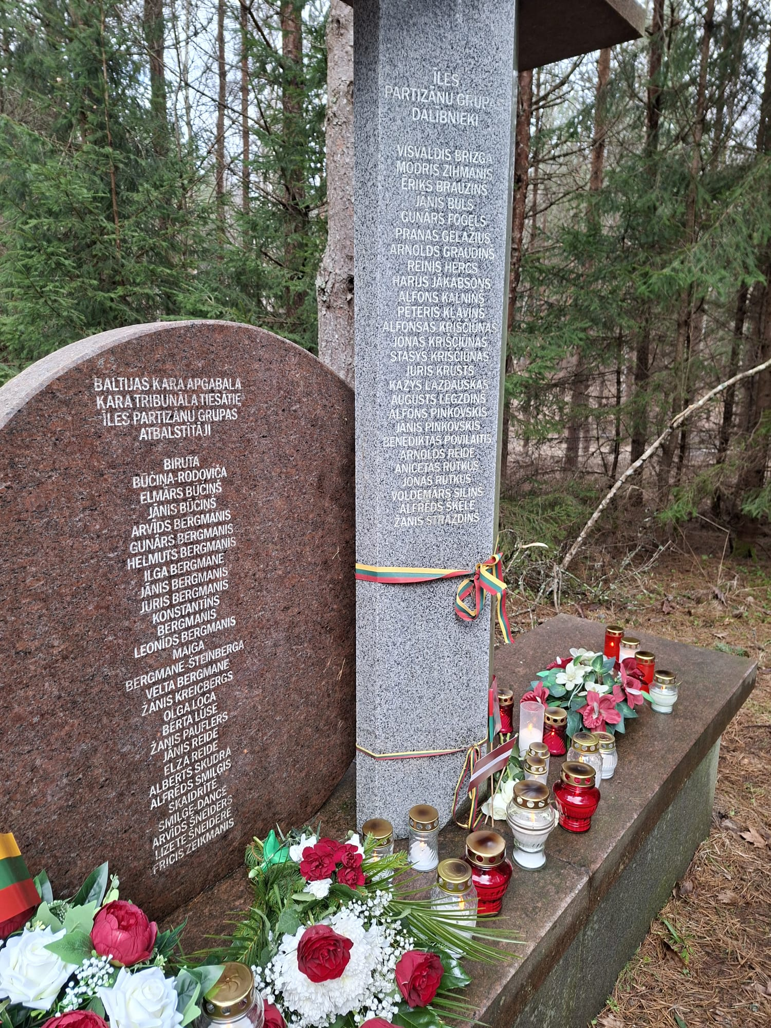 Pieminot brīvības cīnītājus Īlē